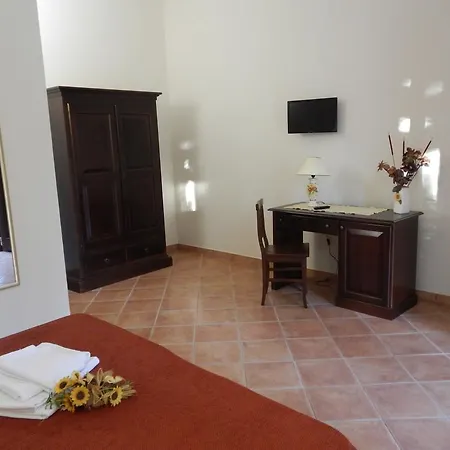 Agriturismo Monte Degli Angeli Serrano Room photo